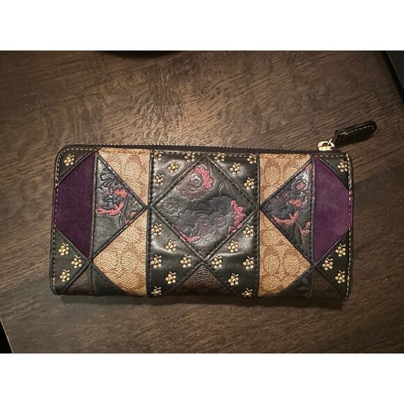 VINTAGE COACH PATCHWORK MUTLI-COLOR 3/4 ZIP AROUND WALLET - Picture 2 of 3